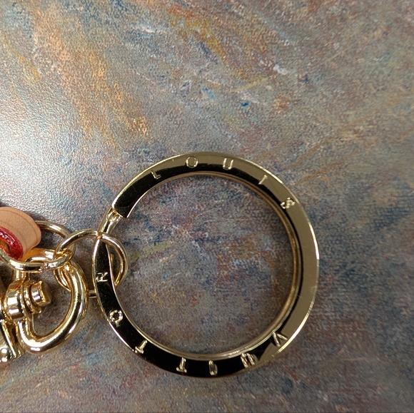 Louis Vuitton Goldtone Keychain & Clip with Leather Strap Attached - Picture 8 of 11